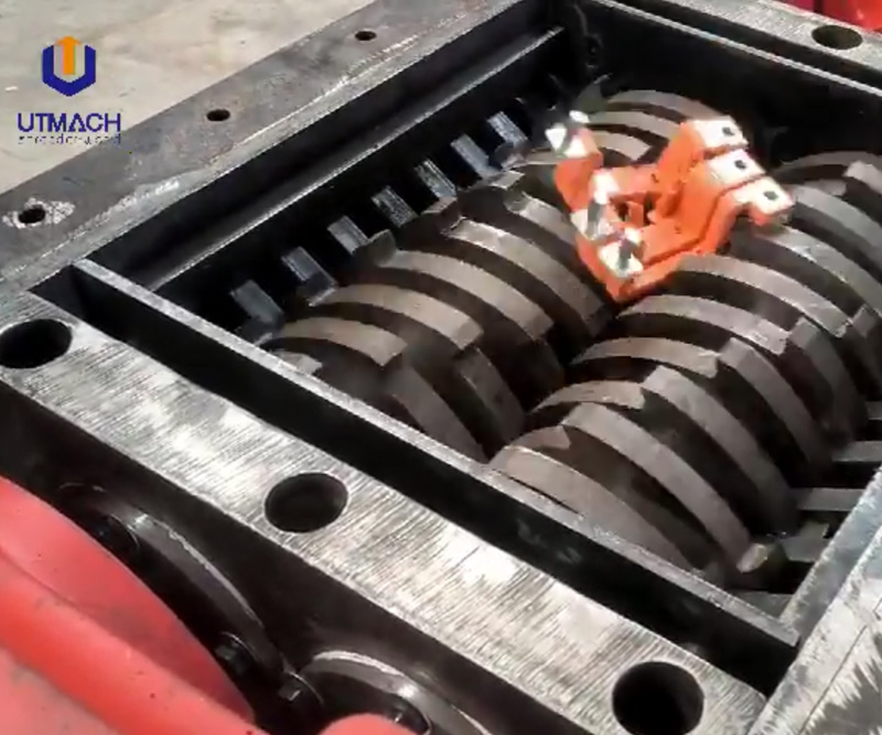 Industrial Shredding of Electrical Components Enables recycl